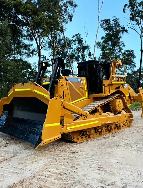 Bulldozer Hire from Top Gun Plant Hire, Brisbane, Gold Coast & Sunshine Coast for for heavy-duty earthmoving, bulk excavation, pushing large volumes of material and working on demanding terrain.